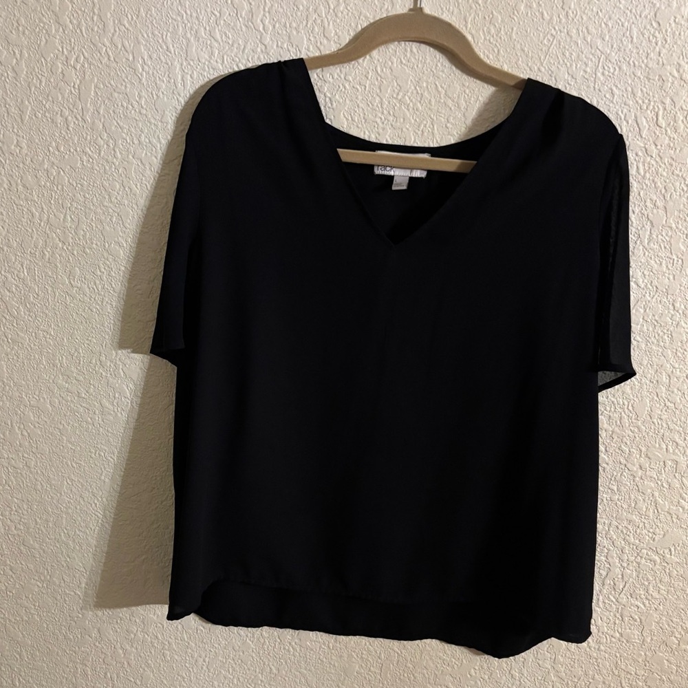 Women’s Nordstrom Rack Elegant Black V-Neck Blouse